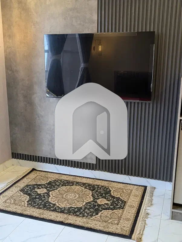 Premium 1-Bed Fully Furnished Corner Studio | 6th Floor | Gulberg Green, photo 7