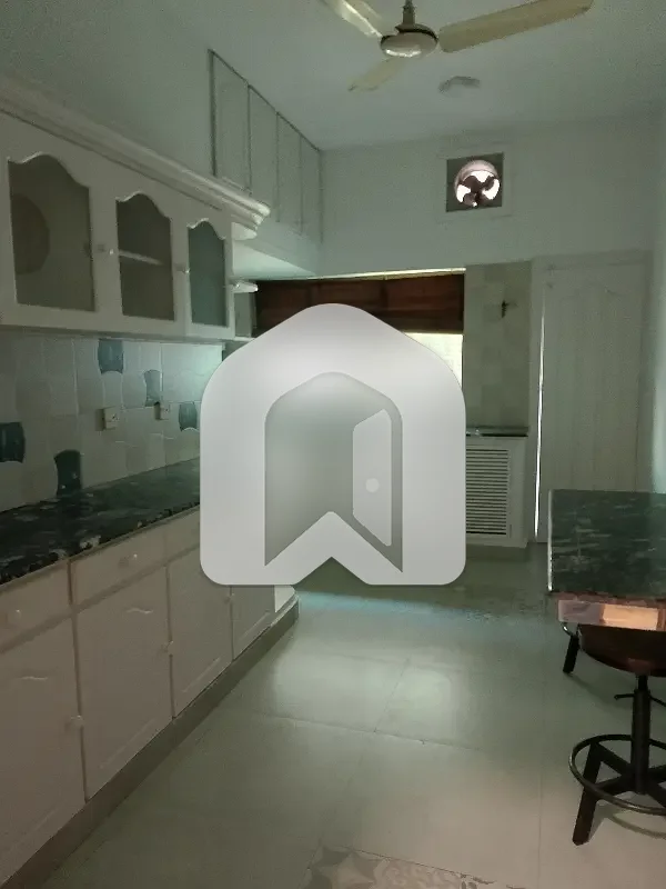 F-11 Beautiful Upper Portion For Rent Separate Gate & All Facilities Independent  3 Bedroom With Washroom. . . ., photo 8