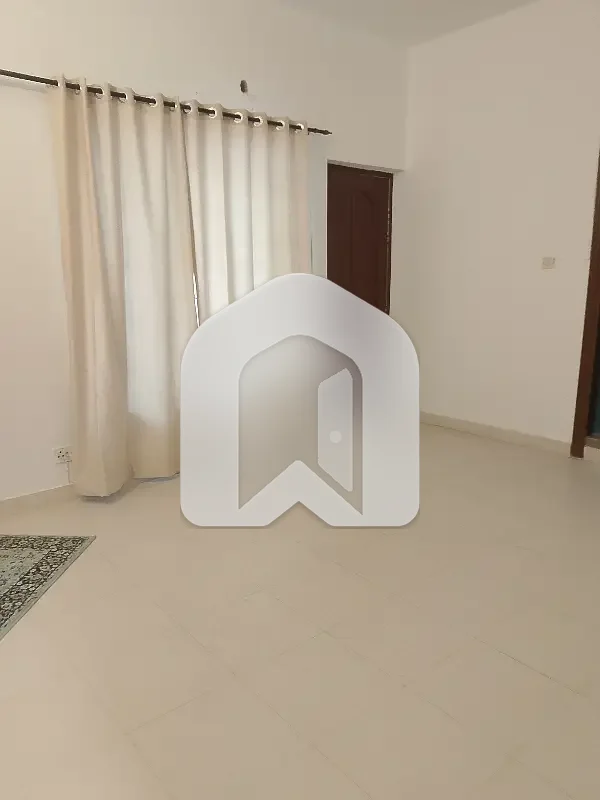 F-11 Beautiful Upper Portion For Rent Separate Gate & All Facilities Independent  3 Bedroom With Washroom. . . ., photo 9