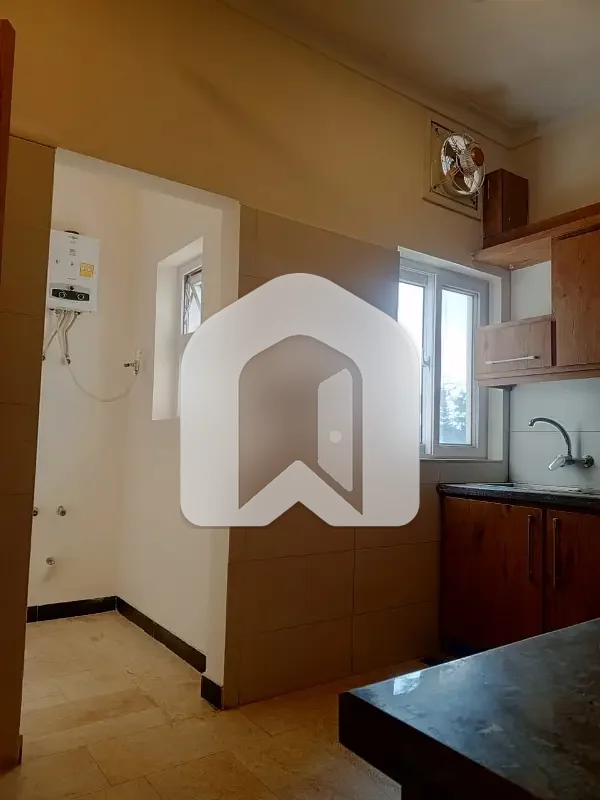 10 Marla Upper Portion For Rent In D 12, photo 16