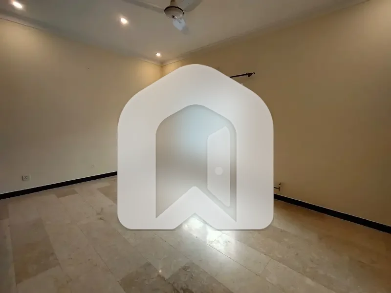 10 Marla Upper Portion For Rent In D 12