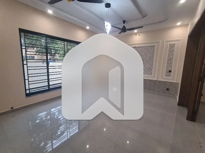 10 MARLA UPPER PORTION AVAILABLE FOR RENT ON REASONABLE PRICE AT BEHRIA ENCLAVE ISLAMABAD, photo 8