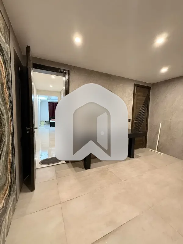 For Rent Corner New 01 Kanal 03 Bed Rooms Upper Portion DHA Phase 5 Islamabad, photo 9