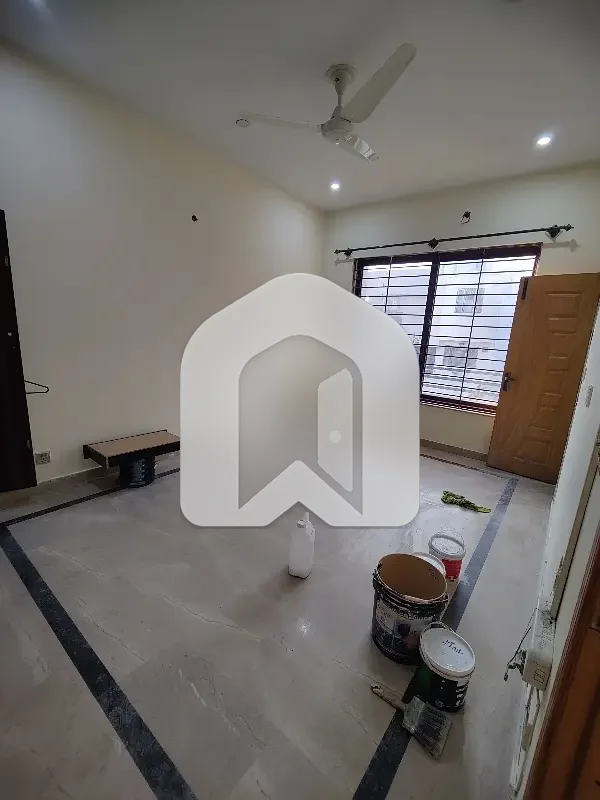 For Rent Upper Portion In D12, photo 11
