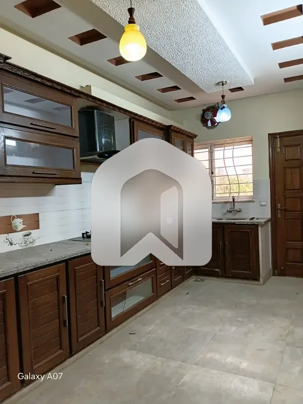 D-12 Out Class Location 14 Marla Tiles Flooring Upper Portion For Rent, photo 7