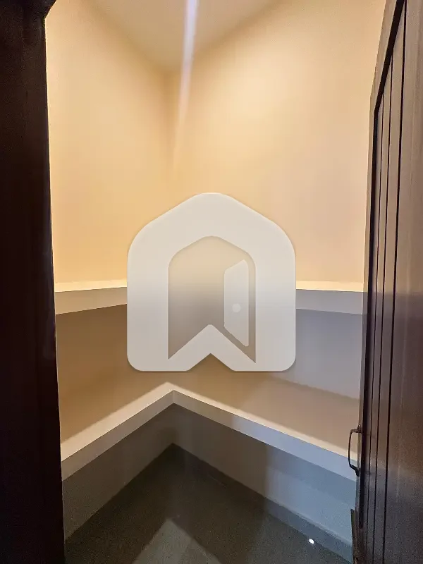 E11 Three Bedrooms Upper Portion Available For Rent, photo 6