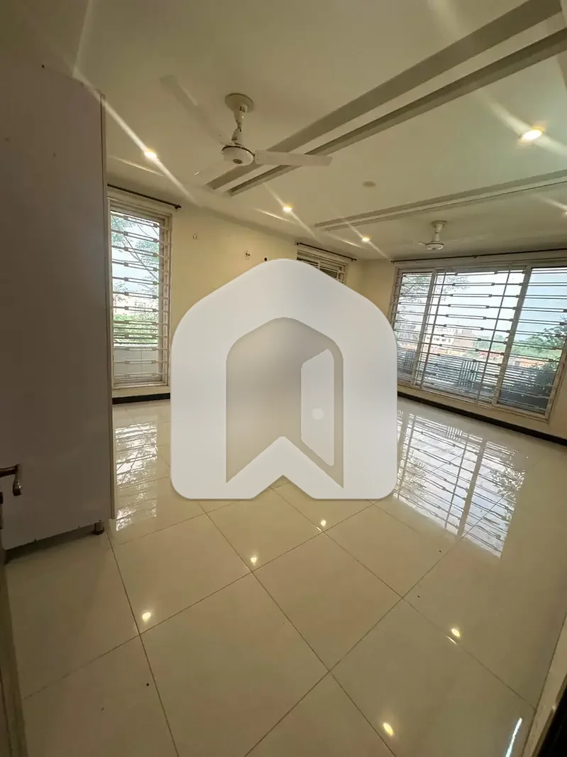 D12 Upper Portion Available For Rent, photo 8