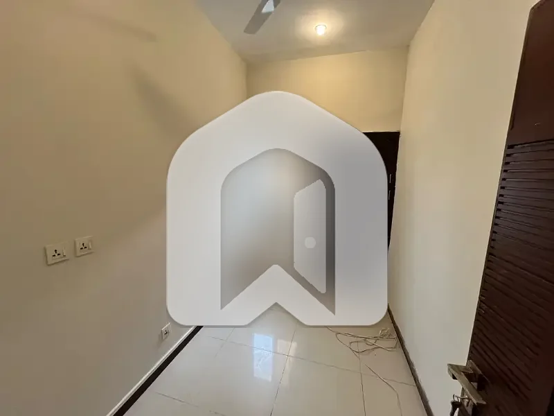 Upper Portion Available For Rent, photo 30