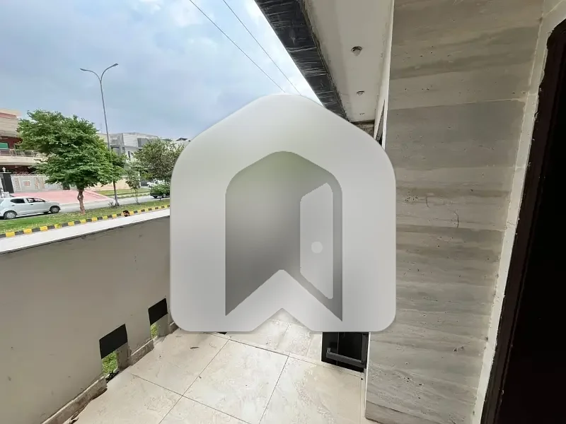 Upper Portion Available For Rent, photo 7