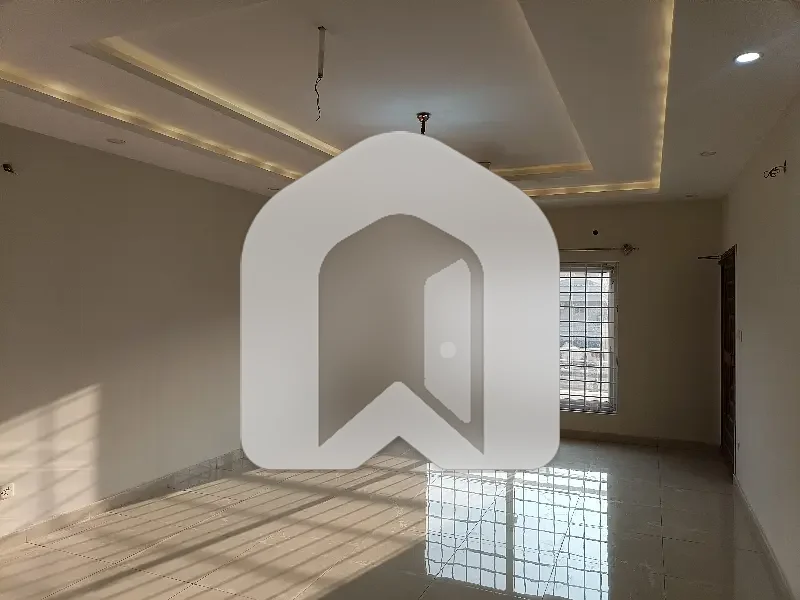 14 Marla Upper Portion Available For Rent, photo 10