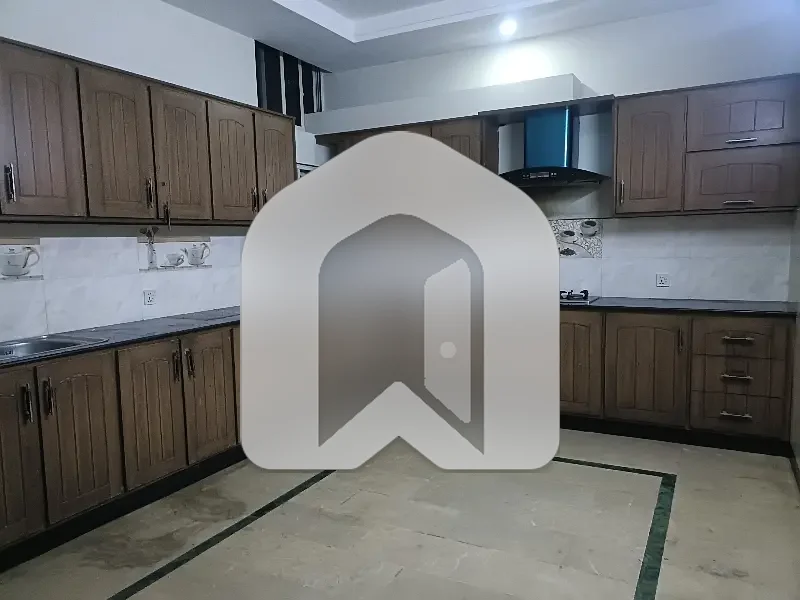 14 Marla Upper Portion Available For Rent, photo 11