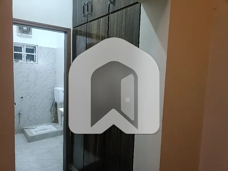 14 Marla Upper Portion Available For Rent, photo 9