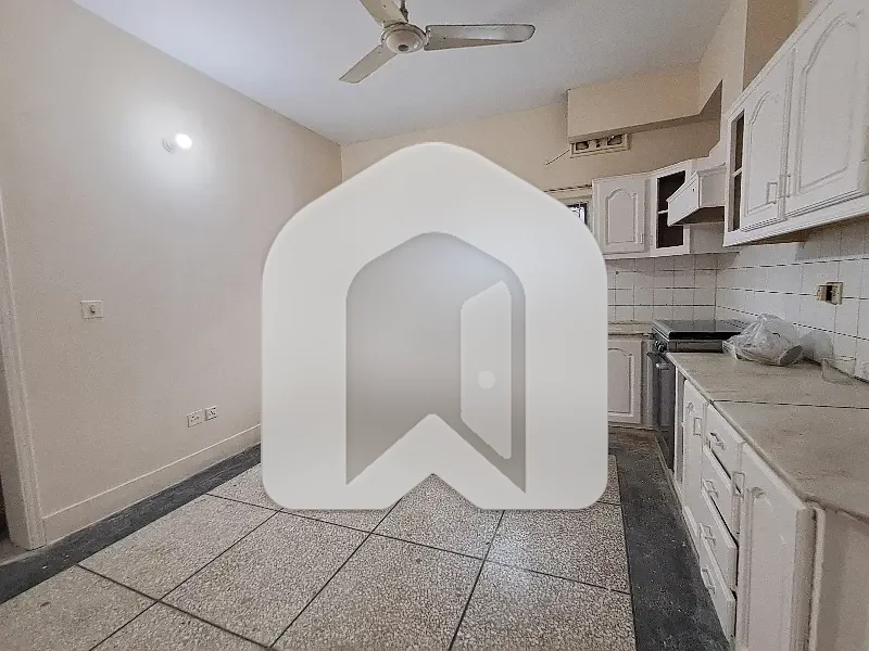 F-10/2 Idea Location Upper Portion Available For Rent