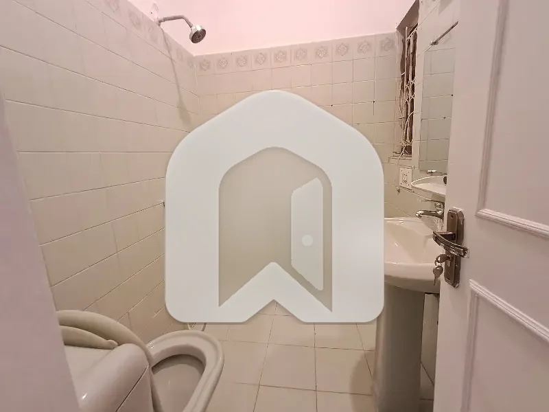 F-10/2 Idea Location Upper Portion Available For Rent, photo 6