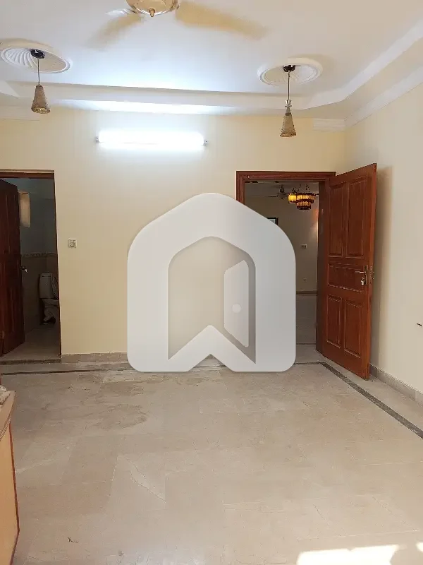 F-10/3 Upper Portion 4 Bedroom Available For Rent, photo 6