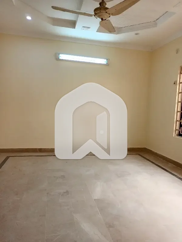 F-10/3 Upper Portion 4 Bedroom Available For Rent, photo 13