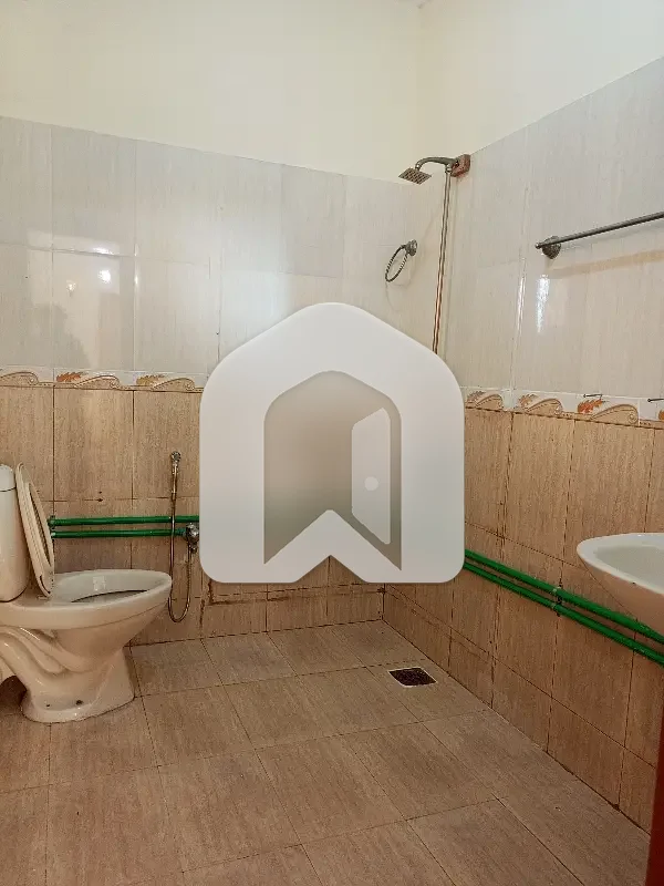F-10/3 Upper Portion 4 Bedroom Available For Rent, photo 10