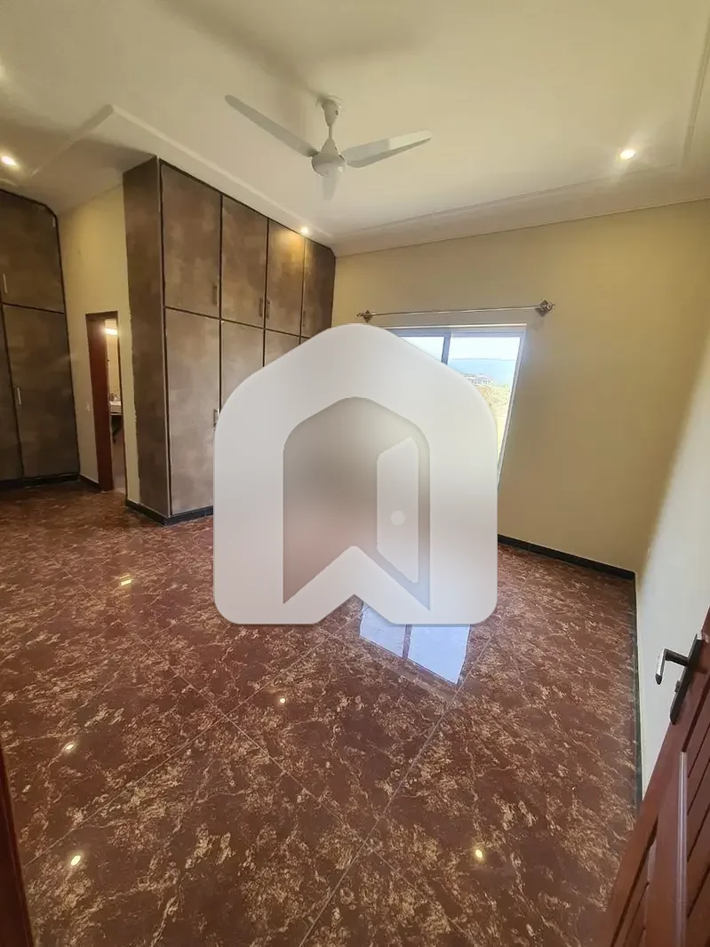 Beautiful Upper Portion For Rent, photo 5