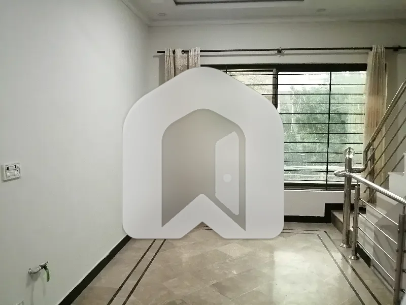 25x40 Uper Porstion For Rent in G-13, photo 3