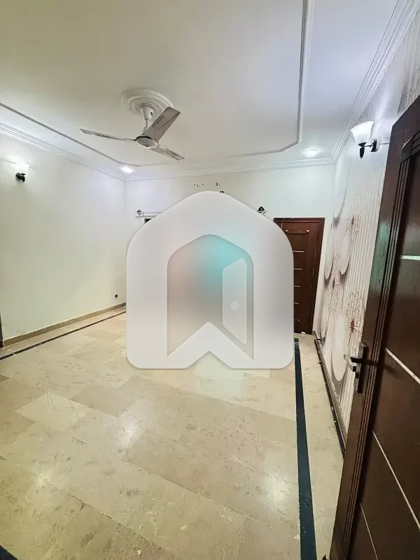 12 Marla Upper Portion For Rent in G15, photo 11