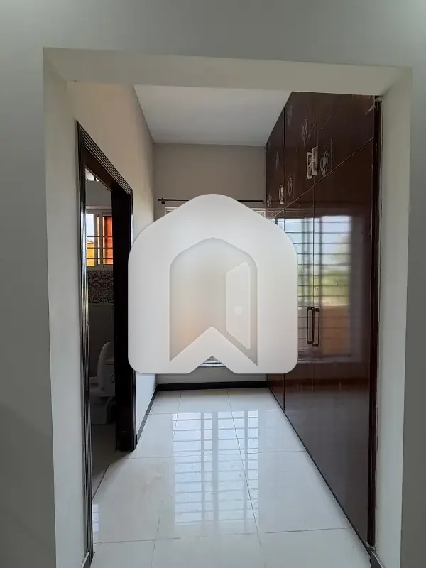 Brand New Condition 14 Marla Upper Portion For Rent In D12 Near To Margala Avenue Interchange D12, photo 12