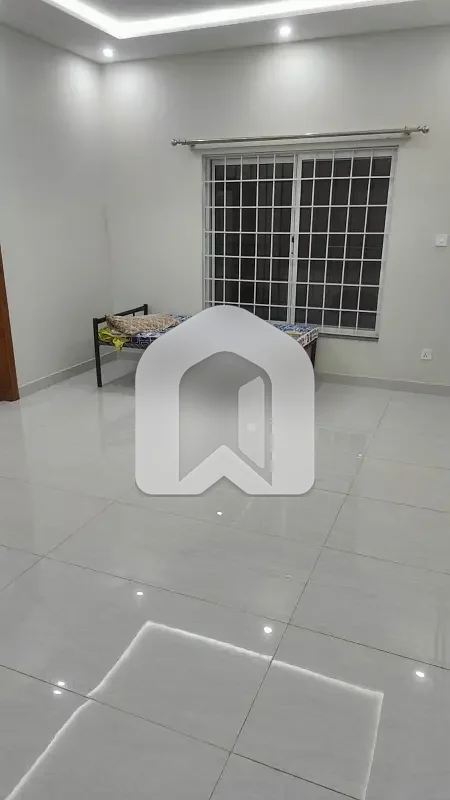 Brand New Condition 14 Marla Upper Portion For Rent In D12 Near To Margala Avenue Interchange D12, photo 4