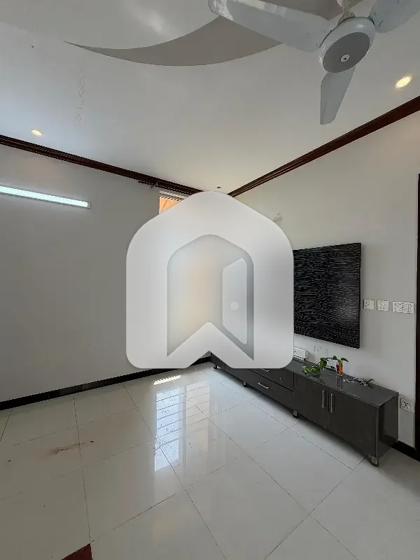 Brand New Condition 14 Marla Upper Portion For Rent In D12 Near To Margala Avenue Interchange D12, photo 19