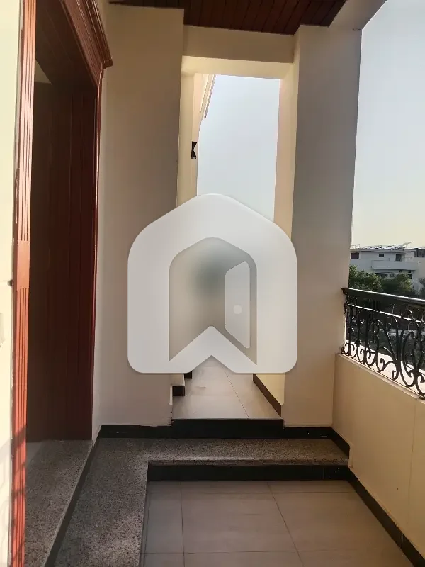 Brand New Luxury Designer 1 Kanal House Upper Portion For Rent In D12 Near To Margala Avenue Interchange D12 Islamabad, photo 29