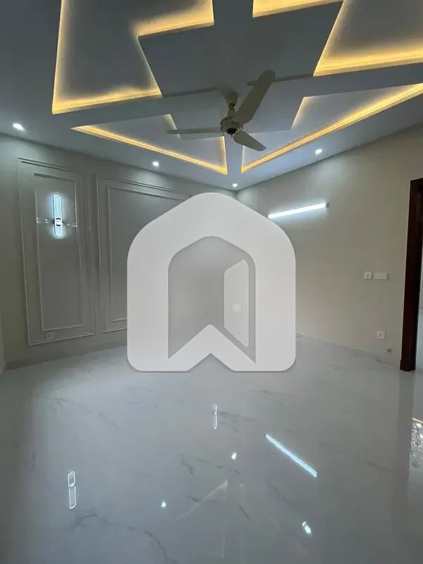 14 Marla Upper Floor Available For Rent With All Basic Amenities At Reasonable Demand In G-13 Sector Islamabad, photo 8