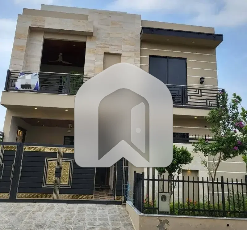 7 Marla Lower Portion For rent In The Perfect Location Of Mumtaz City