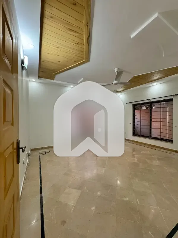 F-10 Prime Location Beautiful Ground Portion For Rent, photo 10
