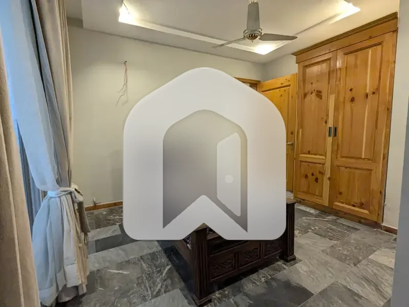 FOR RENT Fully Furnished 3-Bedrooms Open Basement F_6/1, photo 7