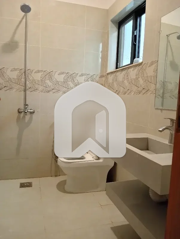 E 11 New Ground Portion For Rent 3 Bedroom 4 bath DD TvL kitchen, photo 10