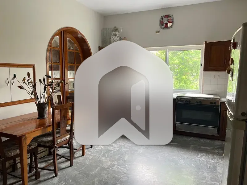 Beautiful Furnished Portion, photo 7