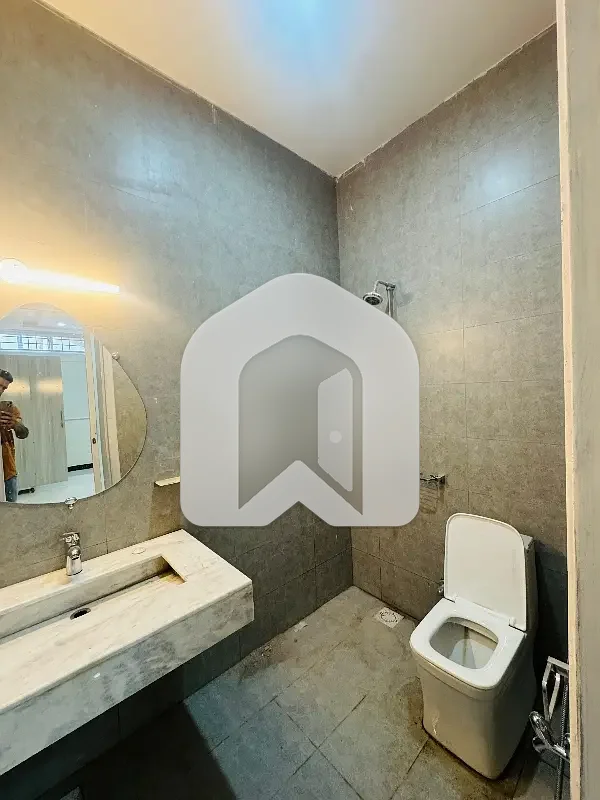 Lower Portion Of 1 Kanal Is Available For Rent, photo 9
