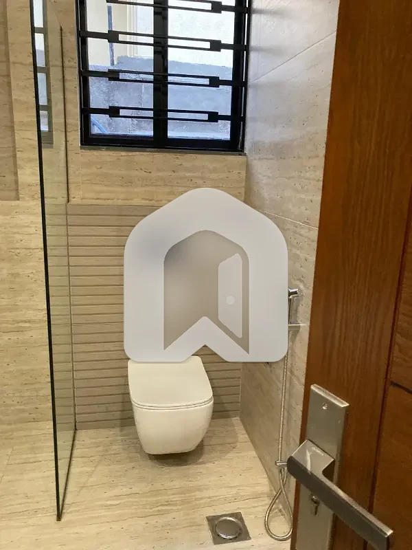 BRAND NEW LOWER PORTION FOR RENT IN F-6, photo 22