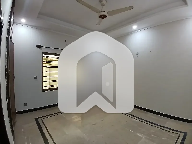 35x70 Ground portion For rent in G-13, photo 6