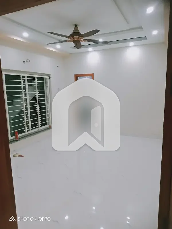 14 Marla Brand New Open Basement Available Rent G-14, photo 4