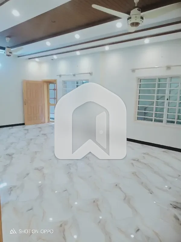 20 Marla Brand New Tiles Flooring 3 Side Open Basement Available Rent G-14, photo 12