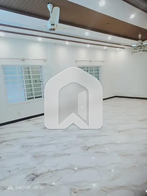 20 Marla Brand New Tiles Flooring 3 Side Open Basement Available Rent G-14, photo 3