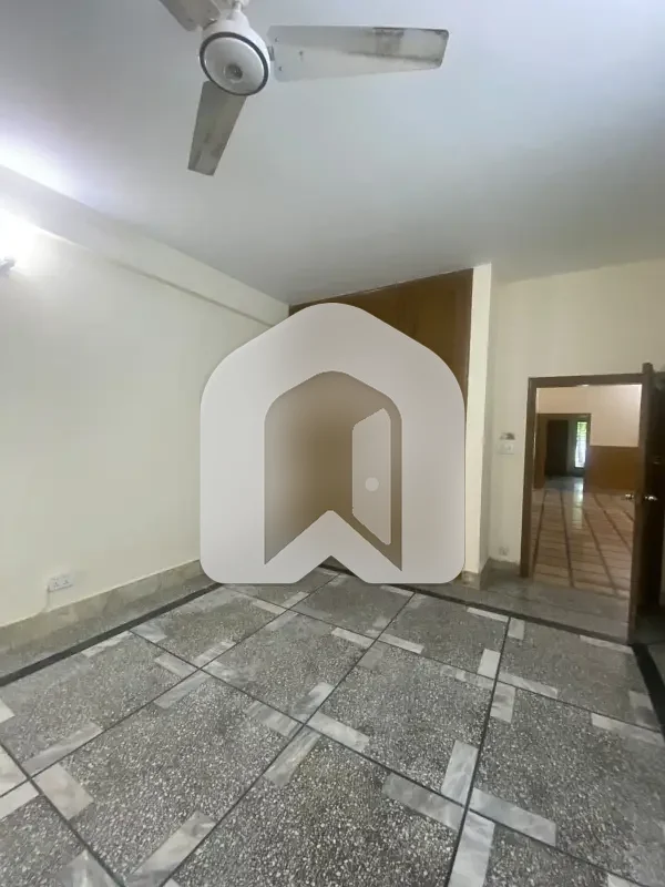 G-11 Beautiful Location Ground Basement Available For Rent, photo 5