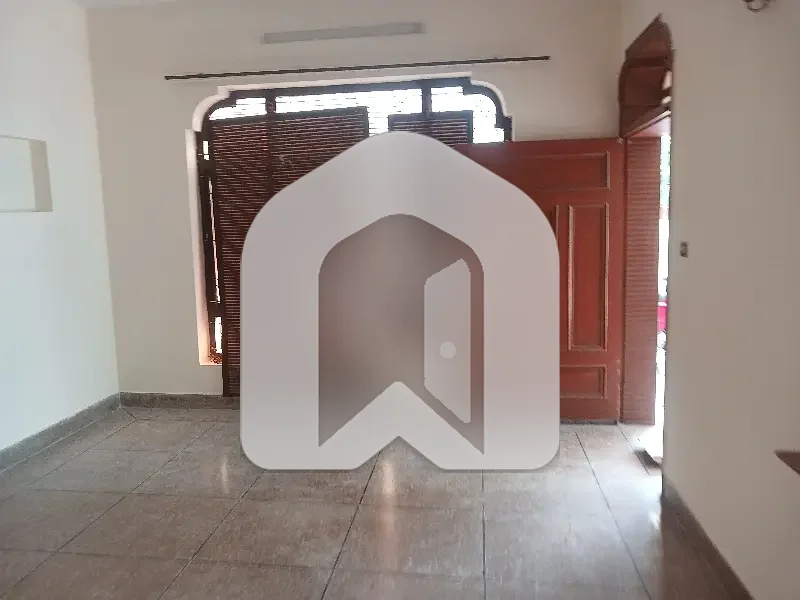 F11 /3 Size500 Ground Portion 3beds Rent, photo 6