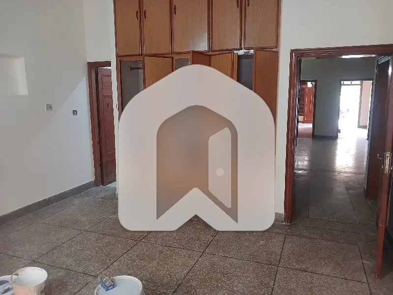 F11 /3 Size500 Ground Portion 3beds Rent, photo 11