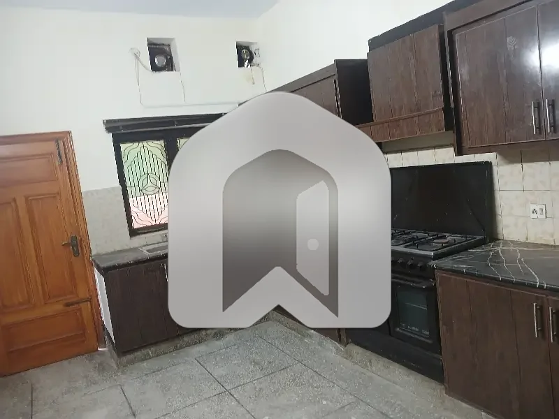 F11 /3 Size500 Ground Portion 3beds Rent, photo 5