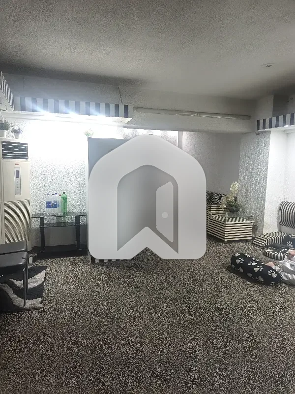 Fully Furnished Room In A Luxury Apartment For Male Available For Rent In Al Mustafa Towers F-10., photo 9