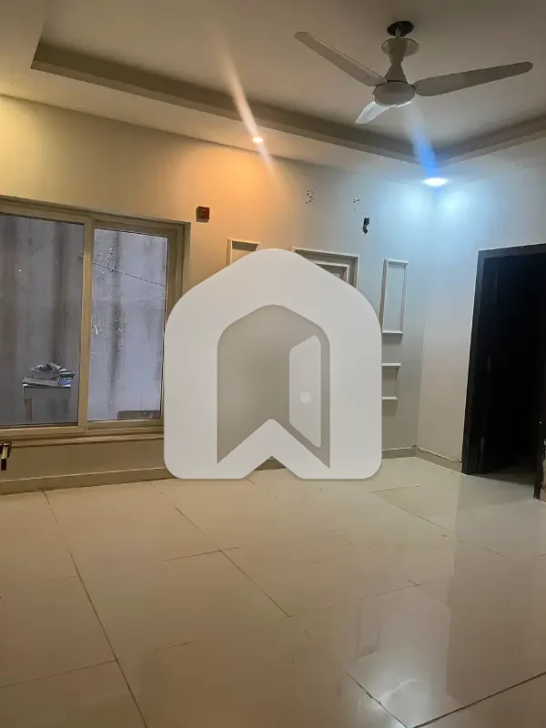 Luxury & Spacious Room for Rent on Double Road E-11/4, Islamabad