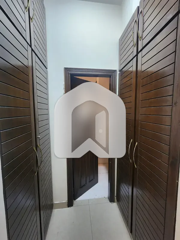 Well Furnished Room For Rent Male Bachelor Only, photo 8