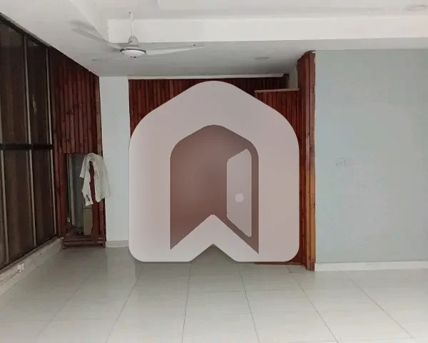 Book A Office Of 1800 Square Feet In E-11, photo 4