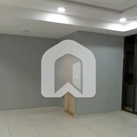 Book A Office Of 1800 Square Feet In E-11, photo 5