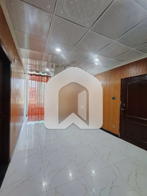 1000 sqft Office For Rent Main PWD Double Road, photo 2